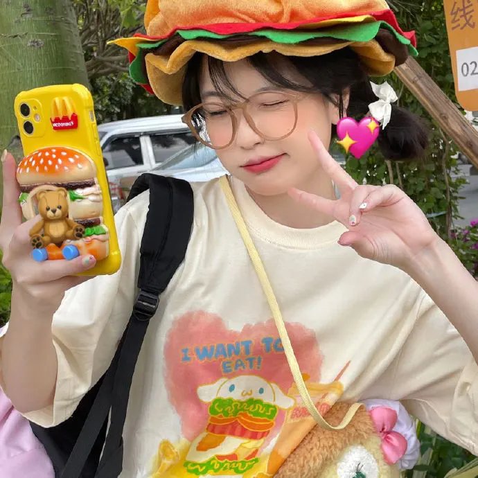 夏日天空的那匹红马